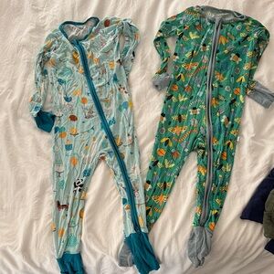 Little sleepies zippers. Size 18-24 bundle